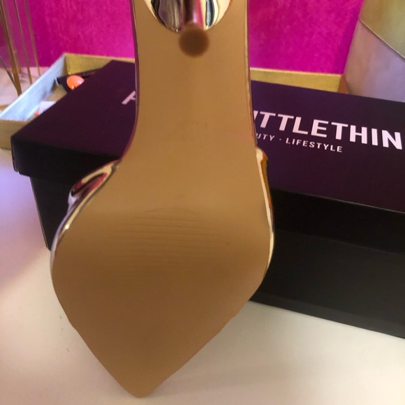 NWT Gold Heels - Picture 5 of 7